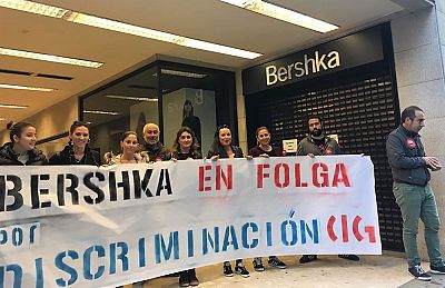 17-10-26 ProtestaFolgaBershkaVilagarcia.jpeg